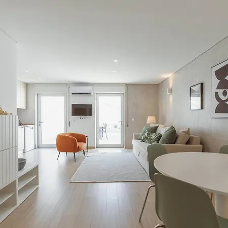 Stylish Apartment With Terrace By Hosty Porto Exterior photo
