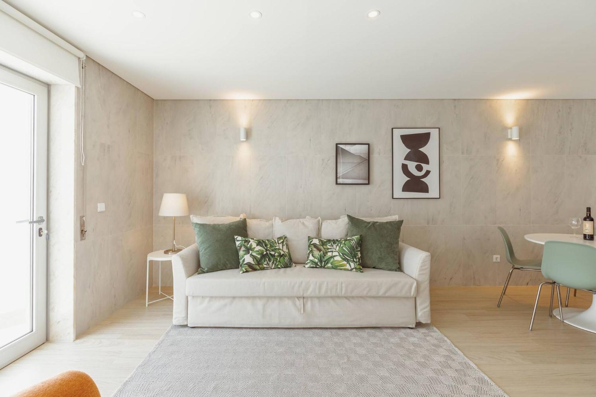 Stylish With Terrace By Hosty Apartment