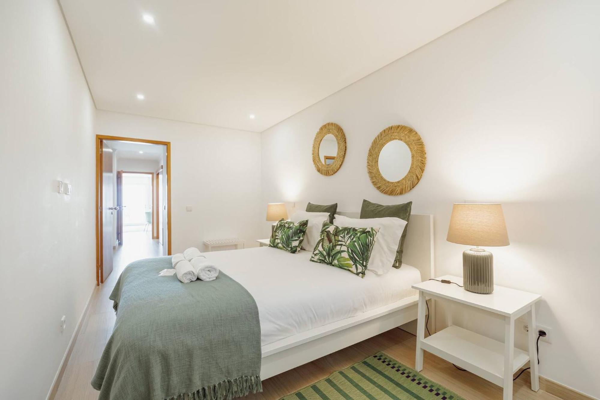 Stylish With Terrace By Hosty Apartment
