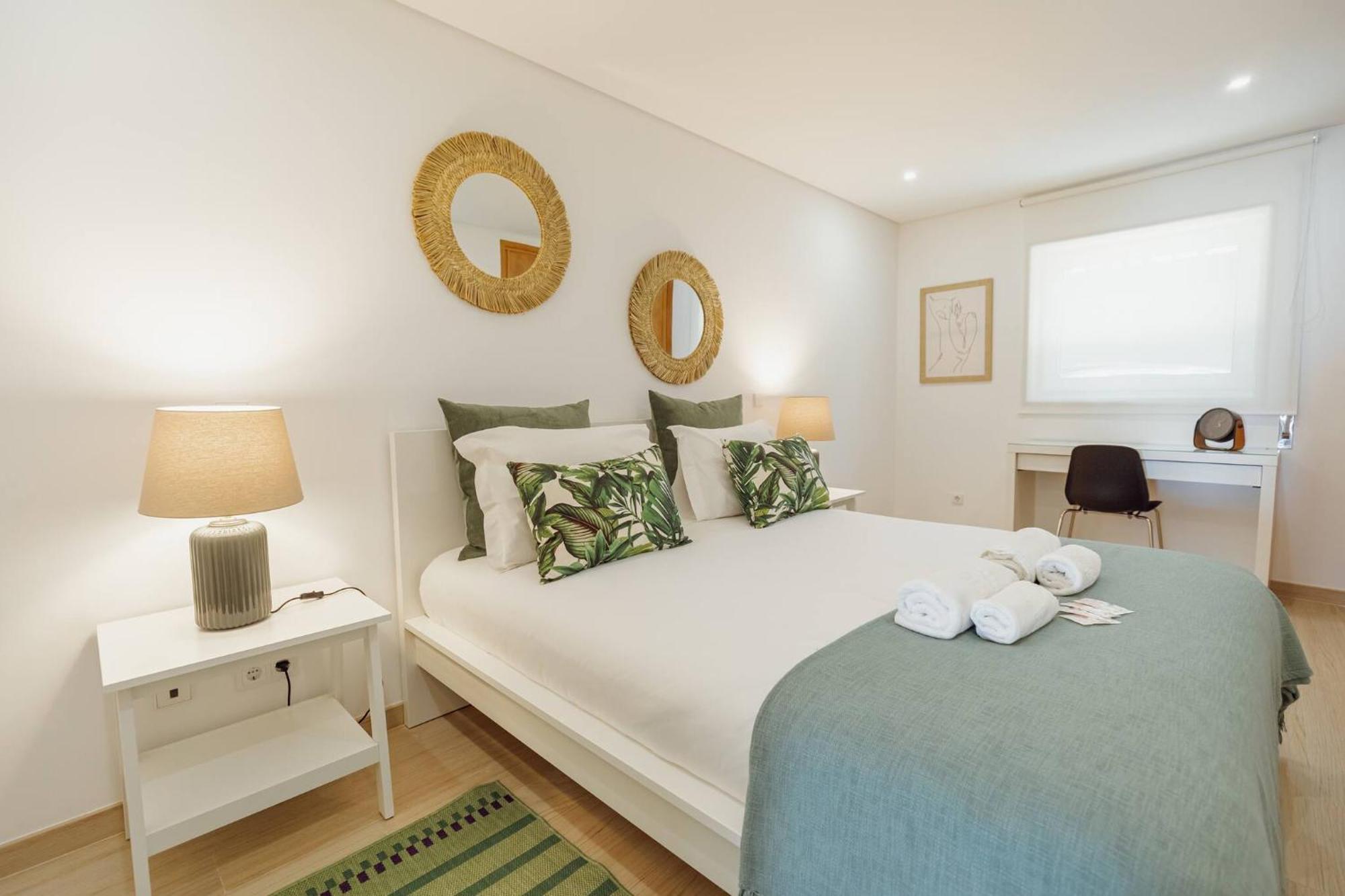 Stylish With Terrace By Hosty Apartment *