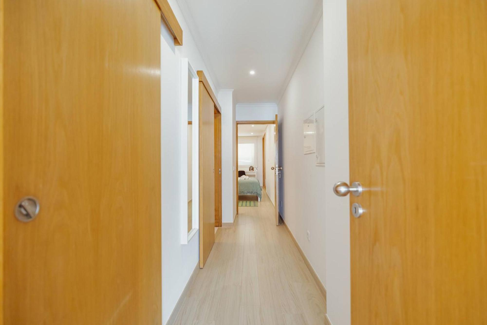 Apartment Stylish With Terrace By Hosty